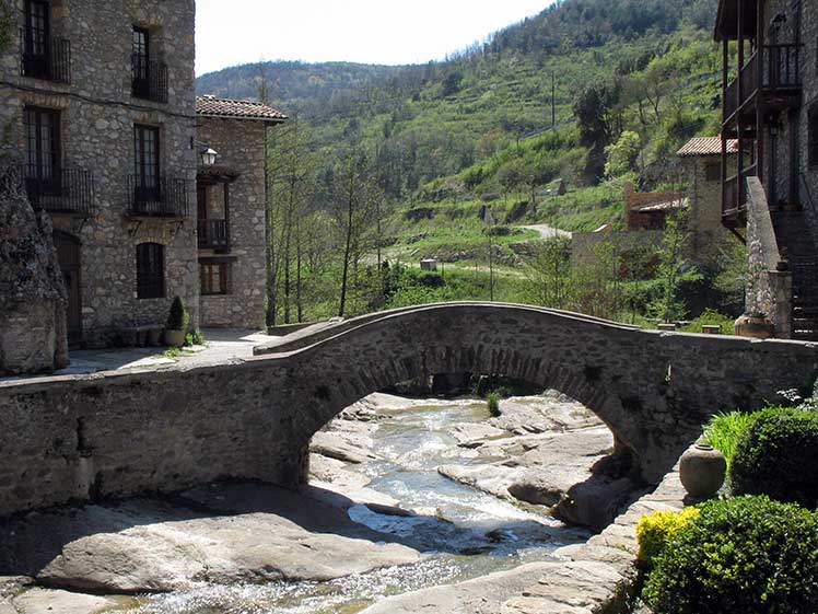 Pont de pedra a Beget