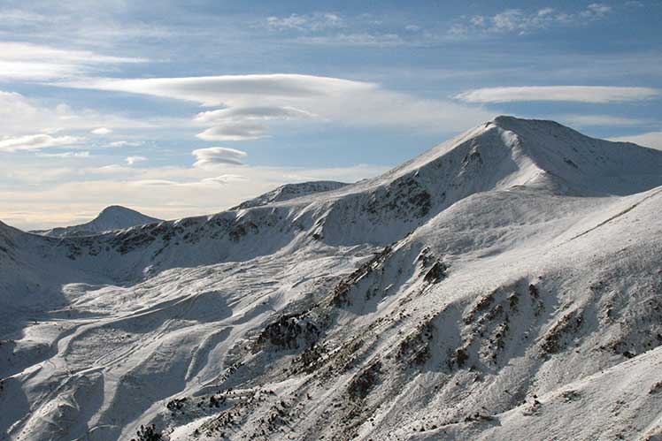 Coll de la Marra i Bastiments